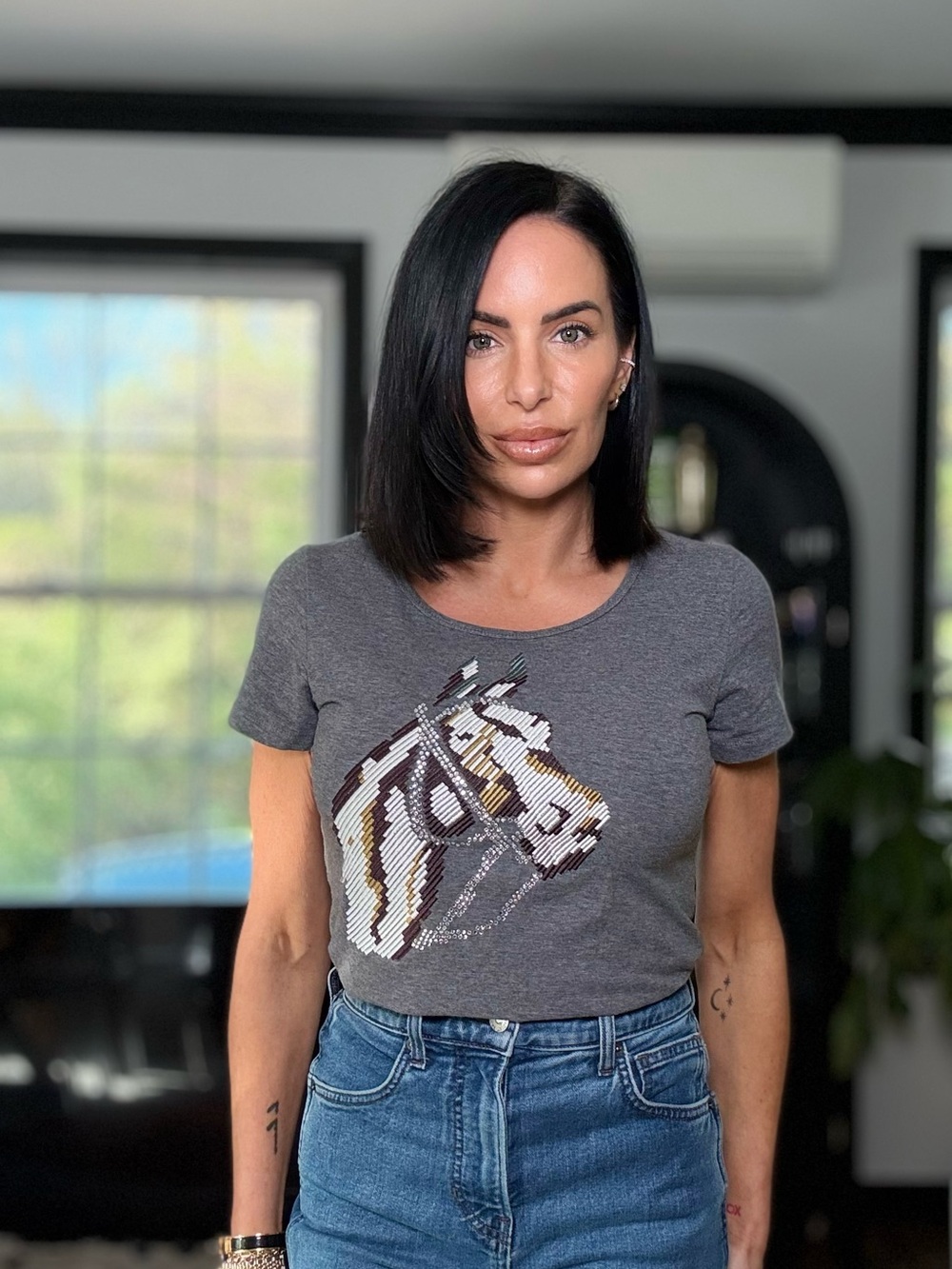 Moschino Jeans Embellished Horse Tee Western Chic Y2K Designer Baby Tee Small